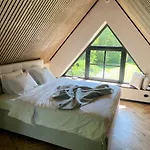Heinalaeku Puhkemaja Loft Rum i privatbostad *