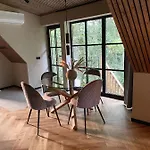 Heinalaeku Puhkemaja Loft Quarto em Acomodações Particulares