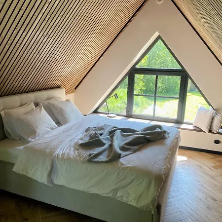 Heinalaeku Puhkemaja Loft 홈스테이 *